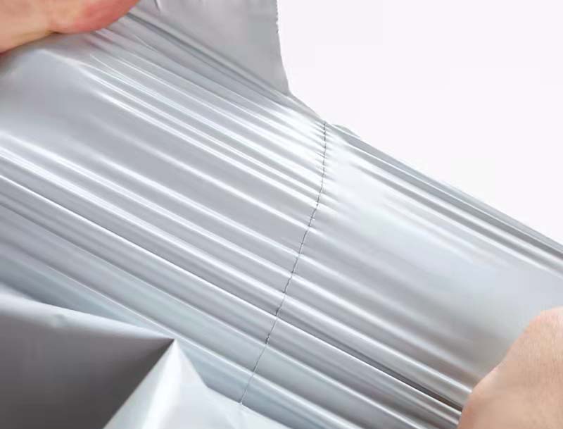 让胡路白色快递袋-04